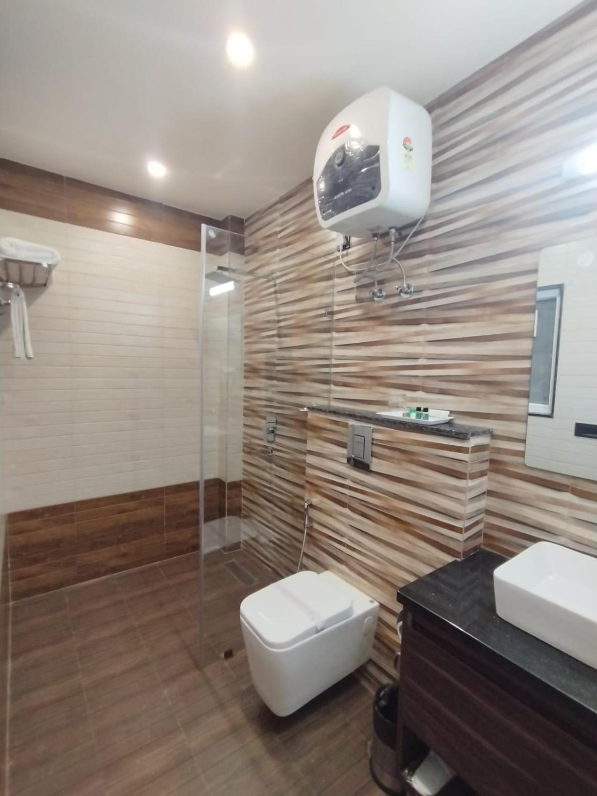 The Sm Hotel New Delhi